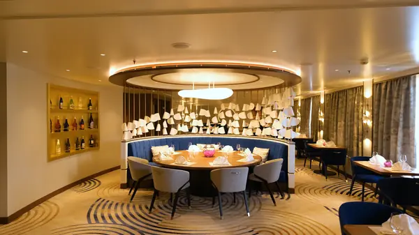 Crystal Serenity Luxury Cruise - photo 1 of 6 - Crystal Serenity luxury cruise photographer | Pie in the Sky Productions