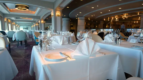 Crystal Serenity Luxury Cruise - photo 3 of 6 - Crystal Serenity luxury cruise photographer | Pie in the Sky Productions