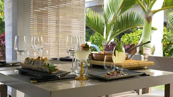 Luxury Dining Editorial - photo 3 of 4 - luxury dining editorial photographer Cape Town | Pie in the Sky Productions
